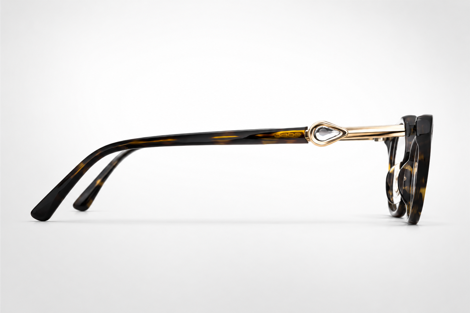 bebe BE804 C-3 GOLD 52