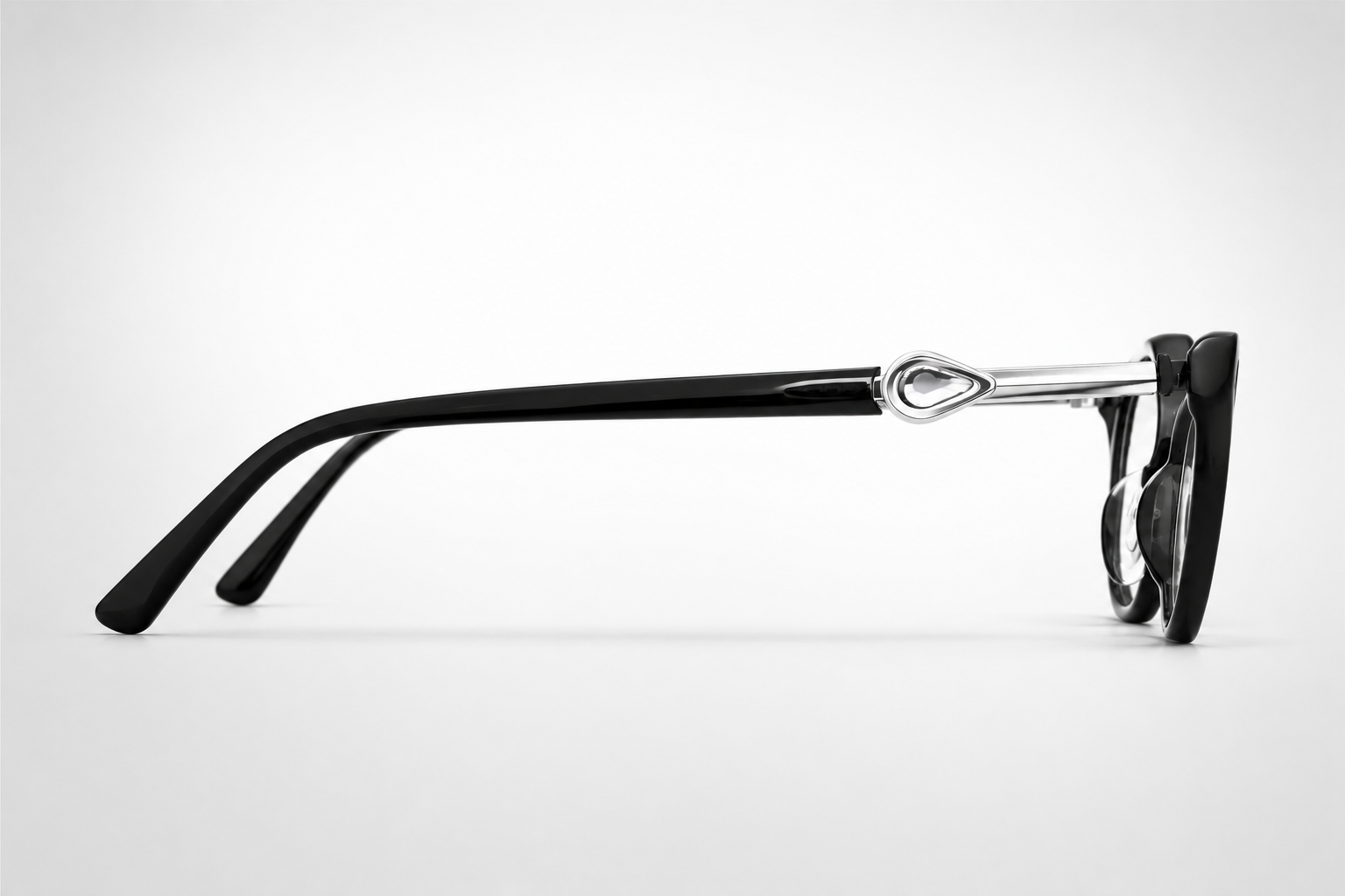 bebe BE804 C-2 SILVER 52