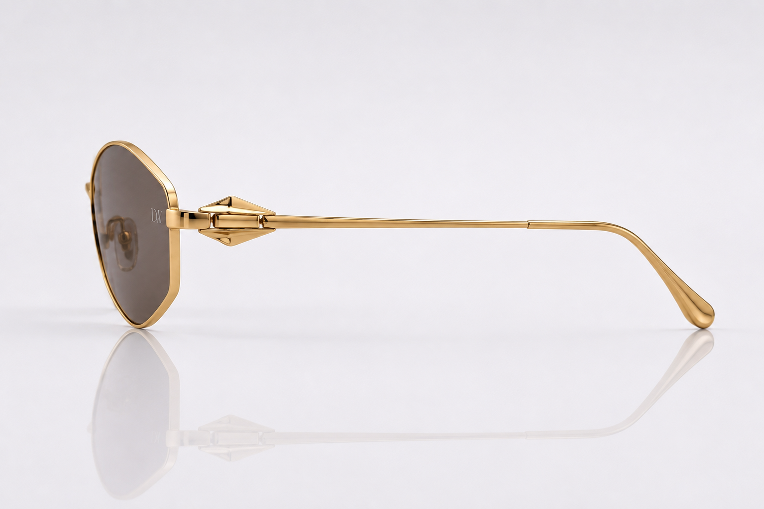 ⚥♀ DM RETRO - GLIDED GOLD